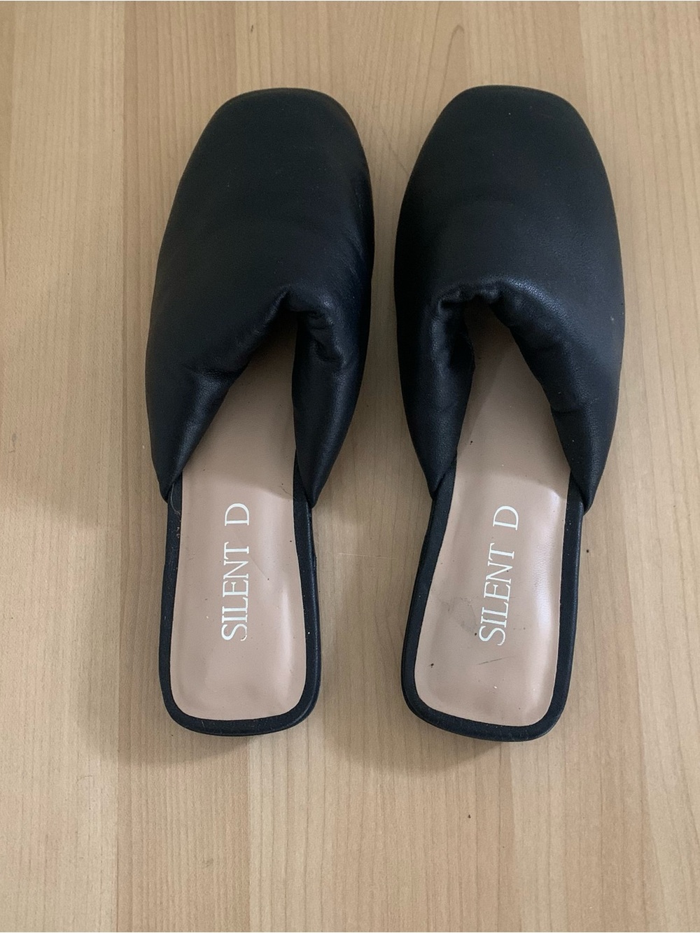 Silent D Women's Black Leather Slip-On Mule
